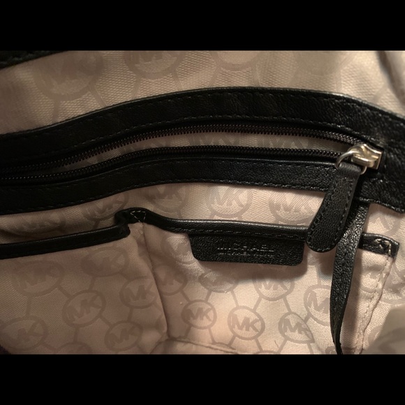 Michael Kors purse - Picture 3 of 3